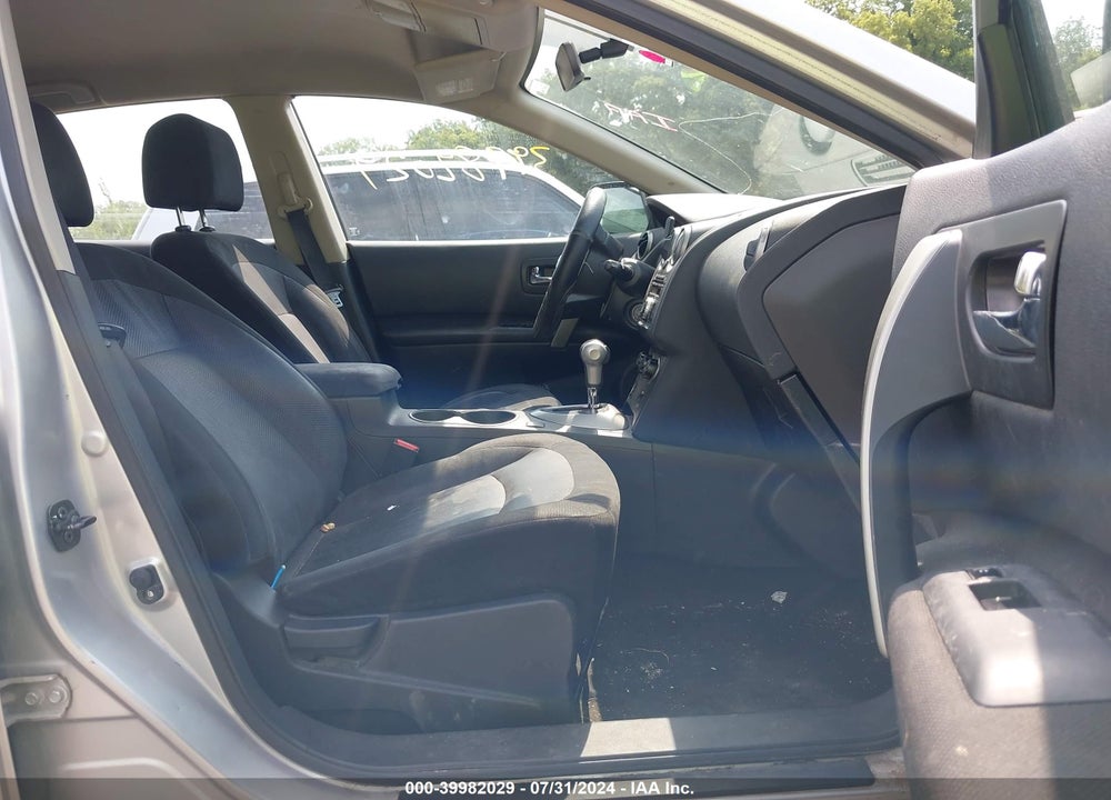 2013 NISSAN ROGUE S VIN: JN8AS5MT9DW018648