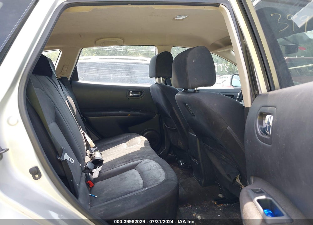 2013 NISSAN ROGUE S VIN: JN8AS5MT9DW018648