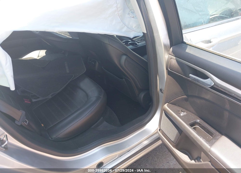 2013 FORD FUSION SE VIN: 3FA6P0HR4DR263709