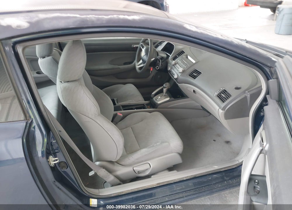 2010 HONDA CIVIC LX VIN: 2HGFG1B67AH527089