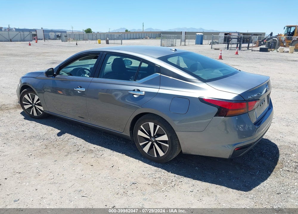 2022 NISSAN ALTIMA SV FWD VIN: 1N4BL4DV8NN300981