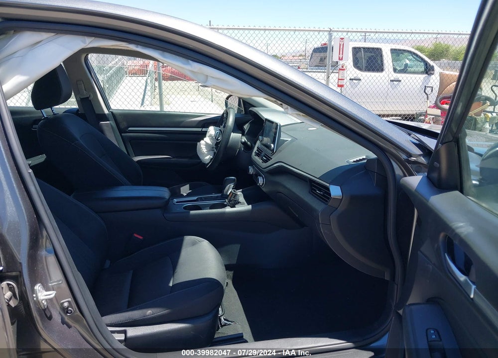 2022 NISSAN ALTIMA SV FWD VIN: 1N4BL4DV8NN300981