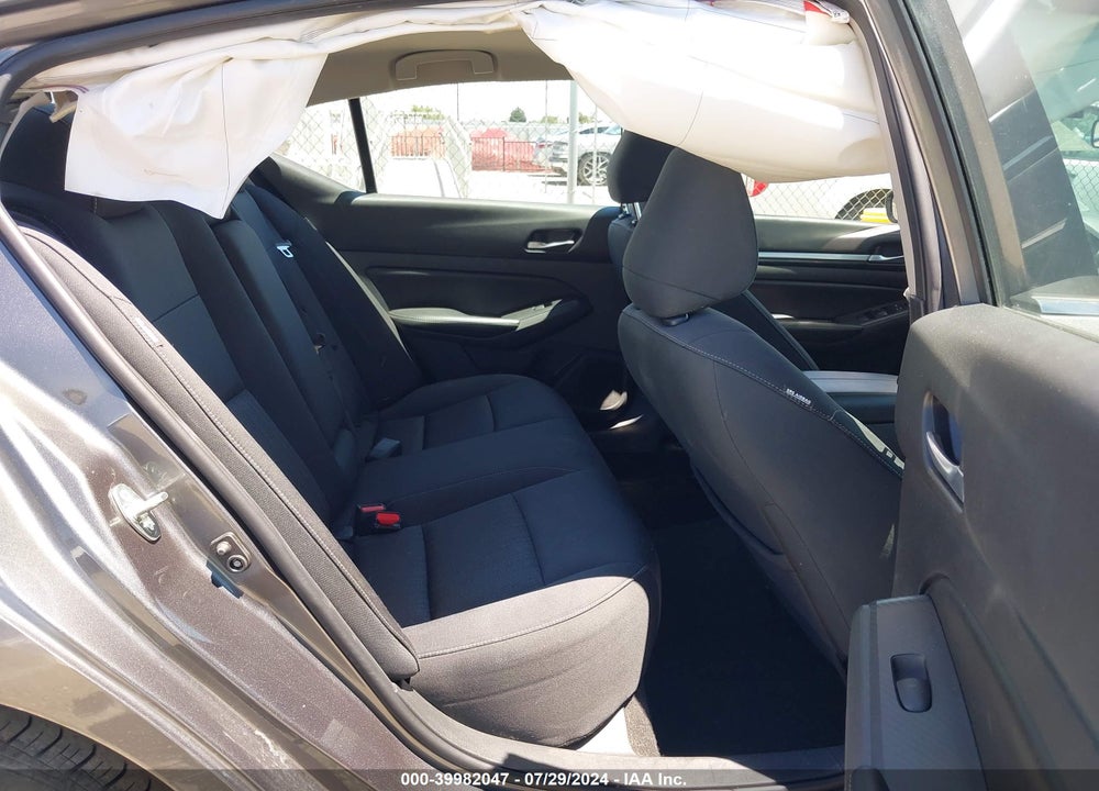 2022 NISSAN ALTIMA SV FWD VIN: 1N4BL4DV8NN300981