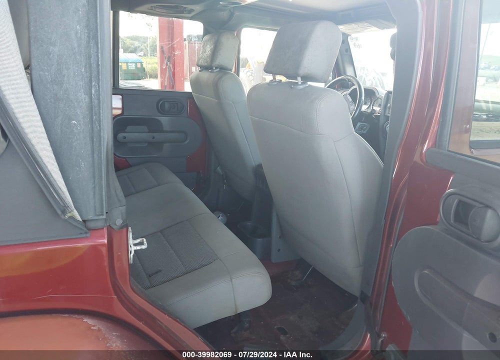 2008 JEEP WRANGLER UNLIMITED SAHARA VIN: 1J8GA59138L564913