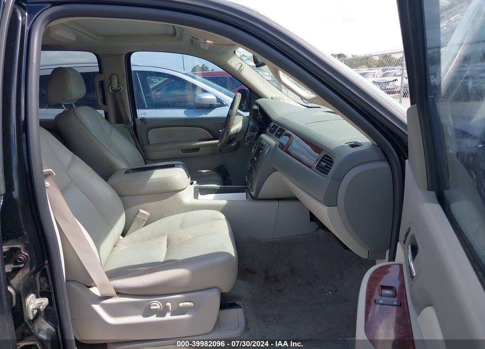 2009 GMC YUKON XL 1500 SLT2 VIN: 1GKFC36J69R284069
