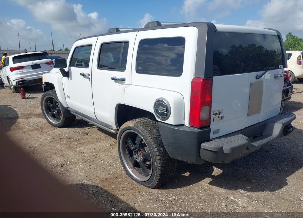 2007 HUMMER H3 SUV VIN: 5GTDN13E678224426
