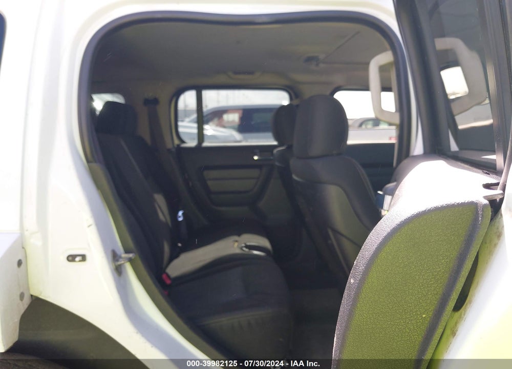 2007 HUMMER H3 SUV VIN: 5GTDN13E678224426