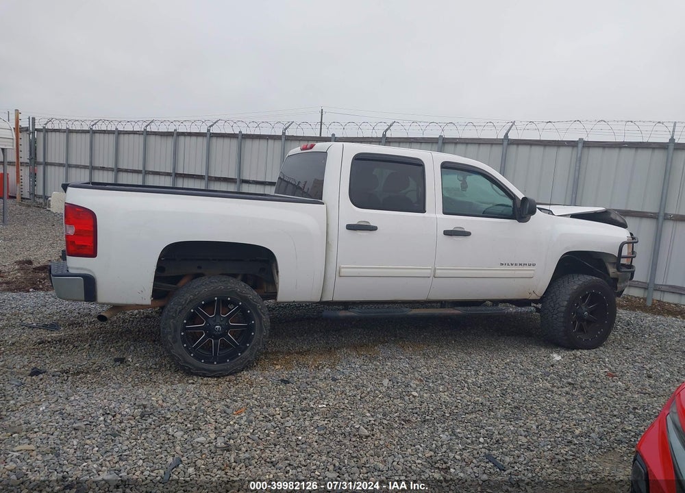 2013 CHEVROLET SILVERADO 1500 LT VIN: 3GCPKSE78DG361942