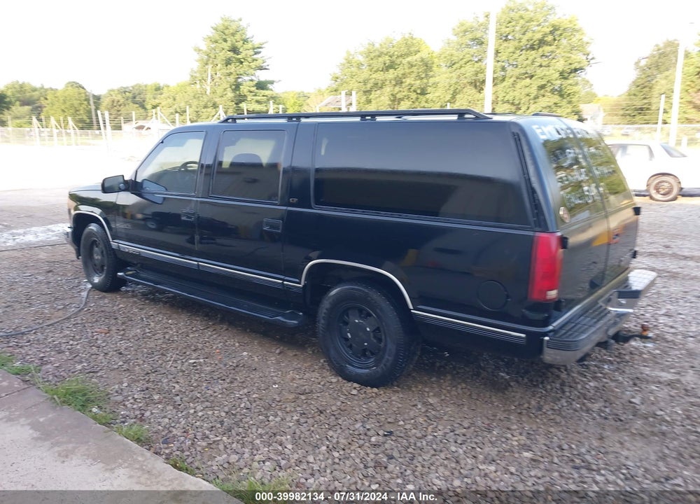 1999 CHEVROLET SUBURBAN 1500 LT VIN: 3GNEC16R4XG210638