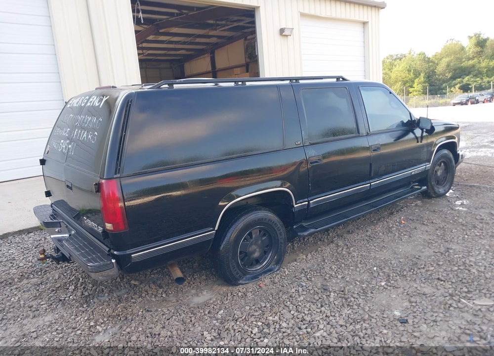 1999 CHEVROLET SUBURBAN 1500 LT VIN: 3GNEC16R4XG210638