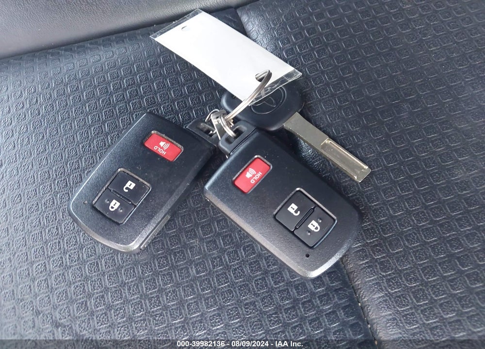 2022 TOYOTA TACOMA VIN: 3TMCZ5AN1NM528032
