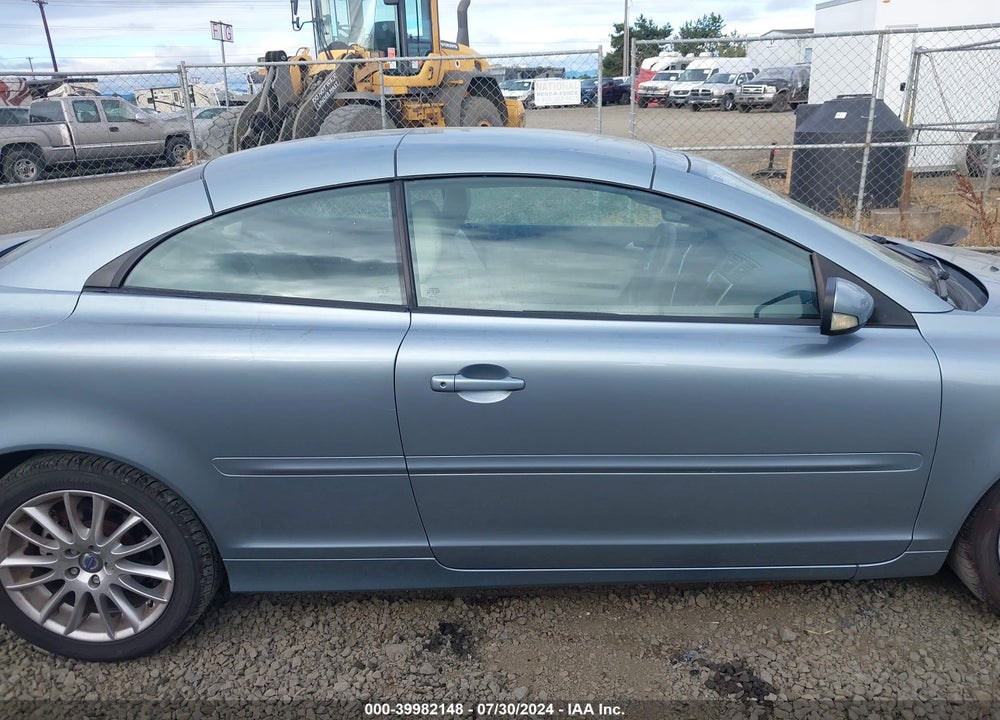 2007 VOLVO C70 T5 VIN: YV1MC68267J023363