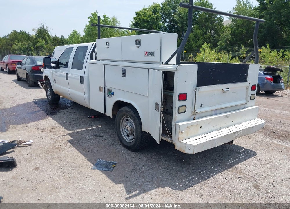 2015 FORD F-350 XL VIN: 1FT8W3AT3FEA68753