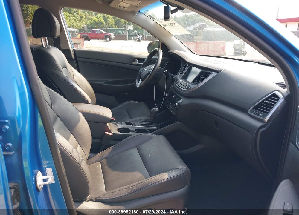 2017 HYUNDAI TUCSON SE PLUS VIN: KM8J3CA44HU430161
