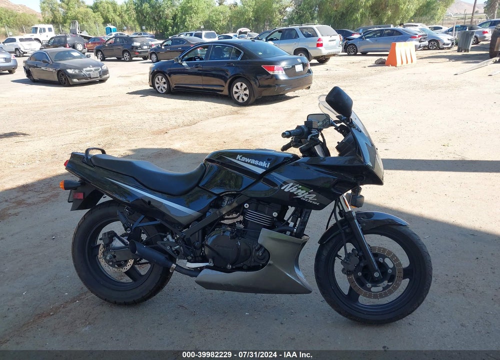 2005 KAWASAKI EX500 D VIN: JKAEXVD105A090392