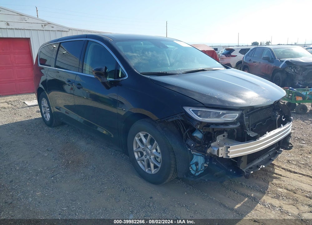 2024 CHRYSLER PACIFICA TOURING L VIN: 2C4RC1BG3RR143686