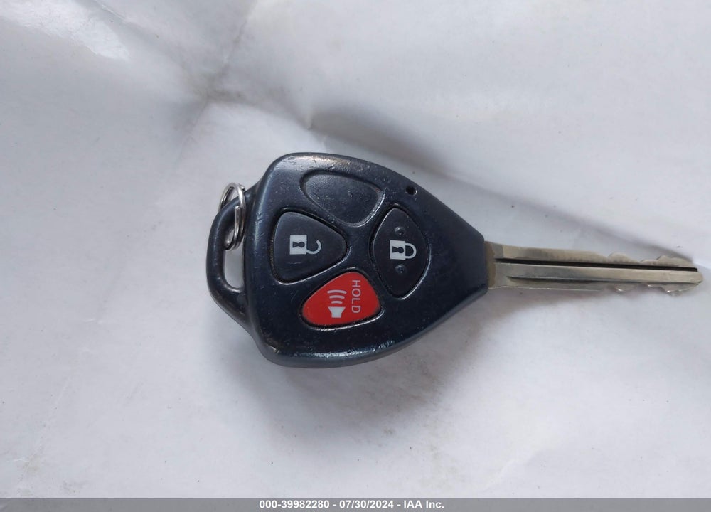 2010 TOYOTA YARIS VIN: JTDBT4K38A1368095