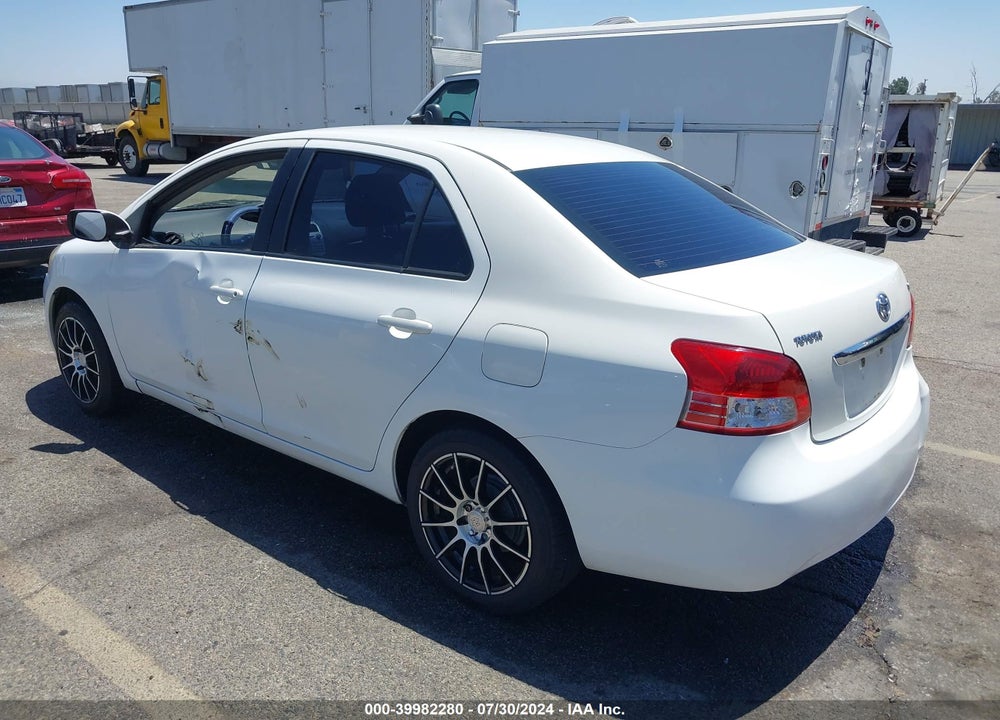 2010 TOYOTA YARIS VIN: JTDBT4K38A1368095
