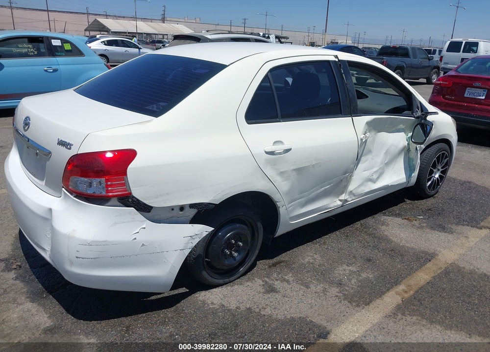 2010 TOYOTA YARIS VIN: JTDBT4K38A1368095