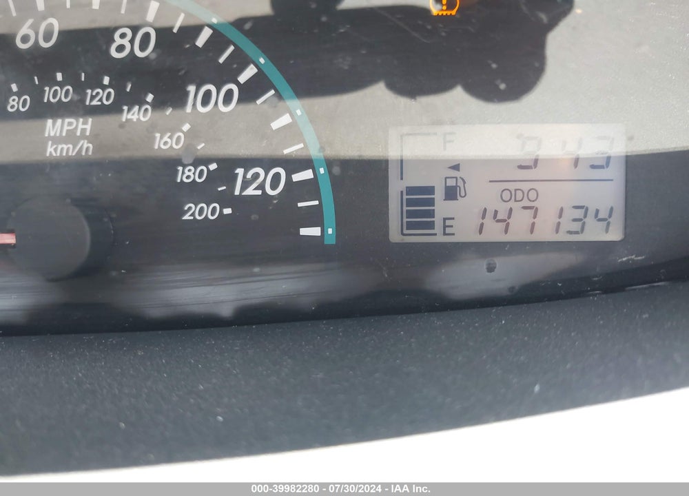 2010 TOYOTA YARIS VIN: JTDBT4K38A1368095
