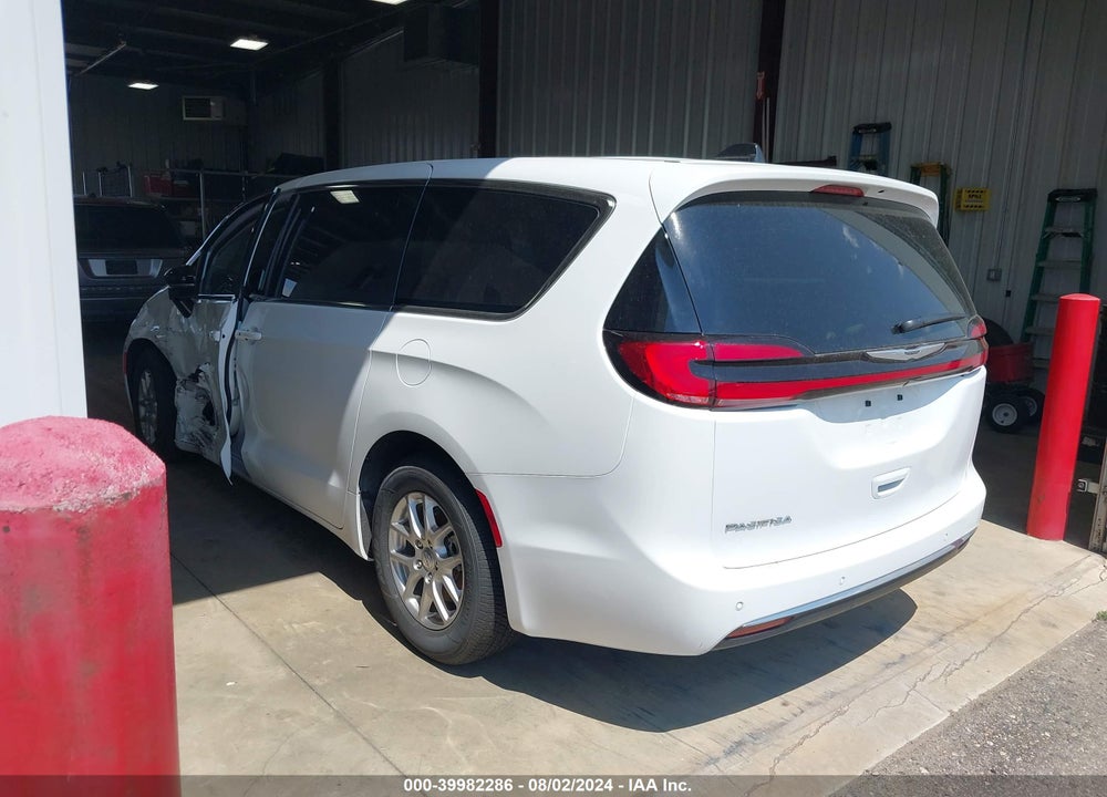 2024 CHRYSLER PACIFICA TOURING L VIN: 2C4RC1BG4RR123253