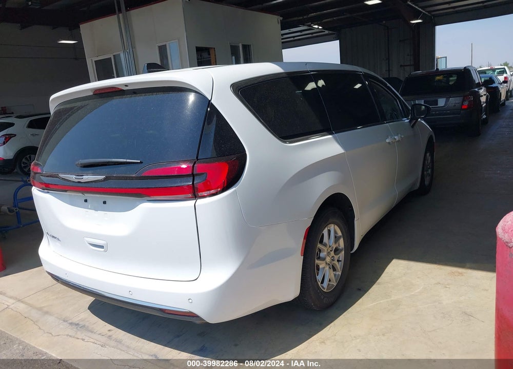 2024 CHRYSLER PACIFICA TOURING L VIN: 2C4RC1BG4RR123253