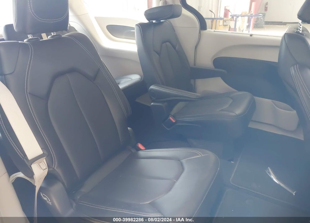 2024 CHRYSLER PACIFICA TOURING L VIN: 2C4RC1BG4RR123253