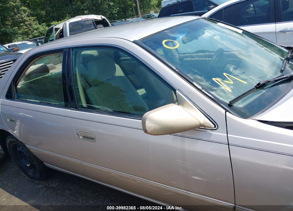 1999 TOYOTA CAMRY CE VIN: 4T1BG22K4XU613428