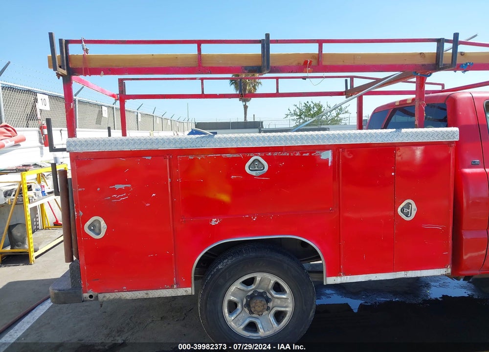 2003 CHEVROLET SILVERADO 2500HD LS VIN: 1GCHC24153E311293
