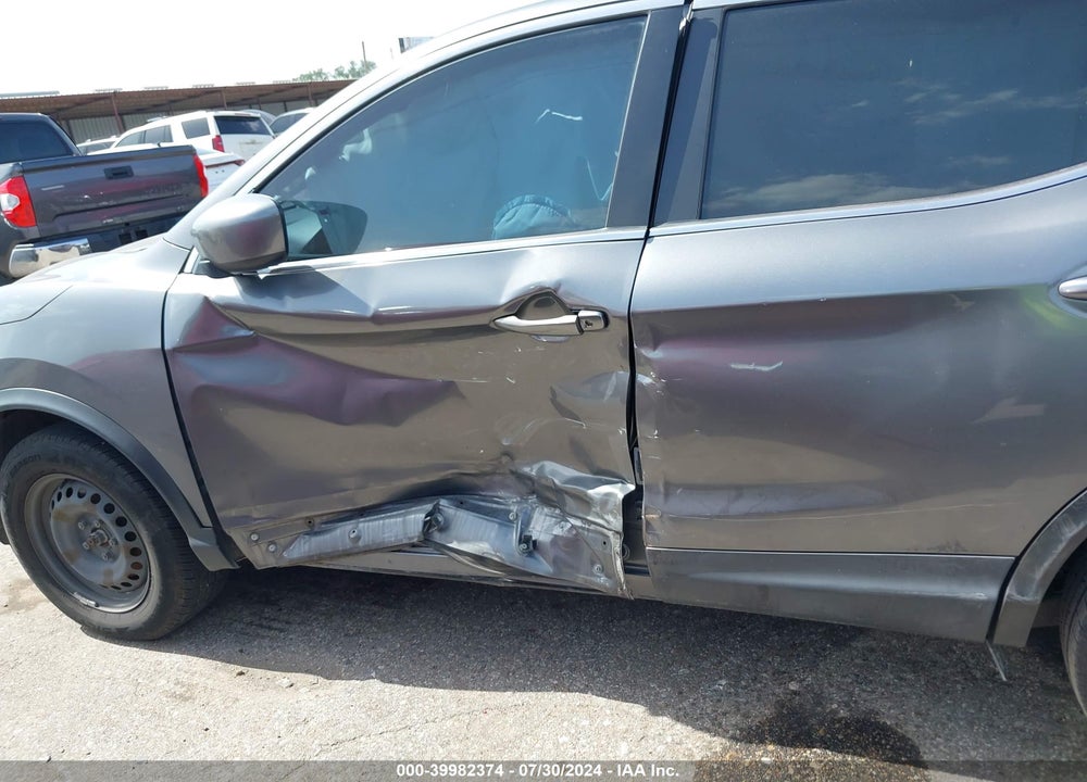 2018 NISSAN ROGUE SPORT S VIN: JN1BJ1CP7JW150466