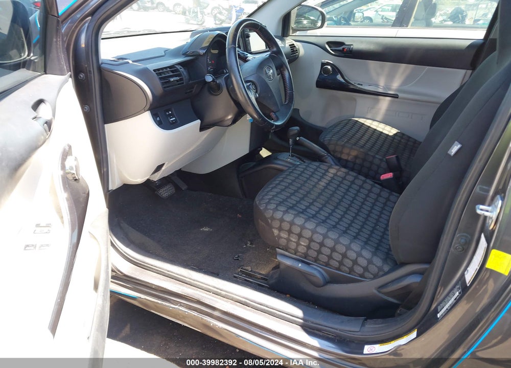 2014 SCION IQ 10 SERIES VIN: JTNJJXB01EJ027633