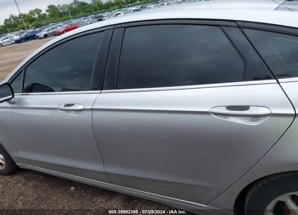 2016 FORD FUSION SE VIN: 3FA6P0H73GR128966