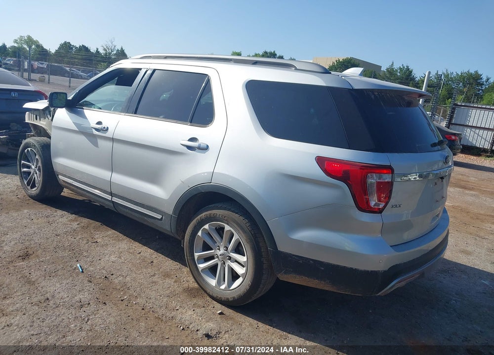 2017 FORD EXPLORER XLT VIN: 1FM5K7D83HGD38631
