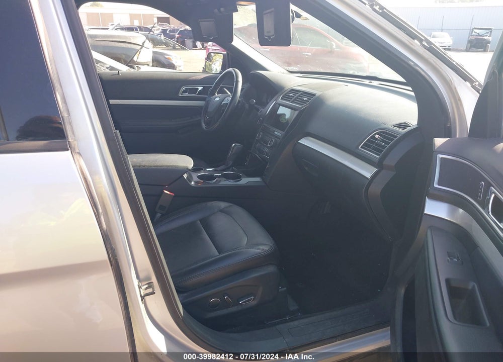 2017 FORD EXPLORER XLT VIN: 1FM5K7D83HGD38631
