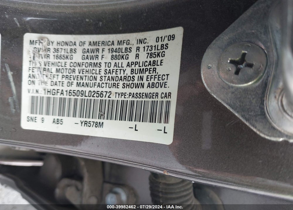 2009 HONDA CIVIC LX VIN: 1HGFA16509L025672