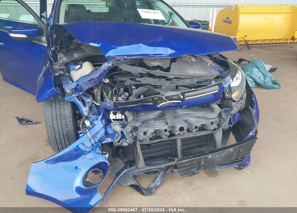 2012 FORD FOCUS TITANIUM VIN: 1FAHP3N2XCL477103