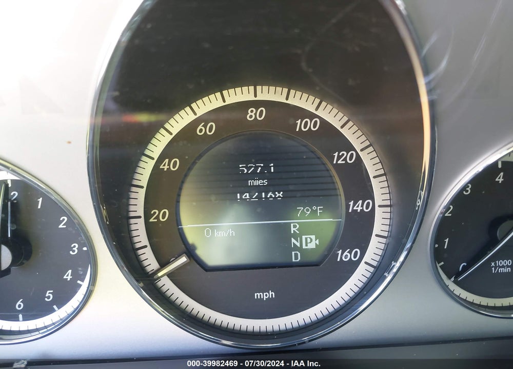 2011 MERCEDES-BENZ E 550 VIN: WDDHF7CB8BA267042