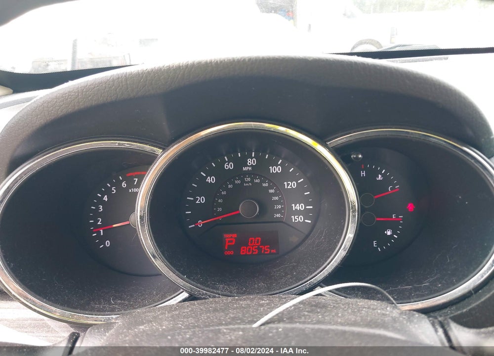 2013 KIA SORENTO LX VIN: 5XYKT3A16DG352525