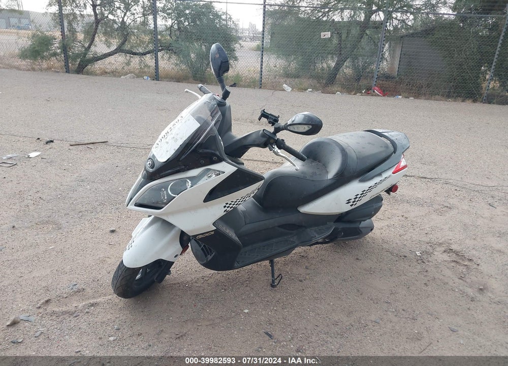2017 KYMCO USA INC DOWNTOWN 300I VIN: RFBV2M283HB740185