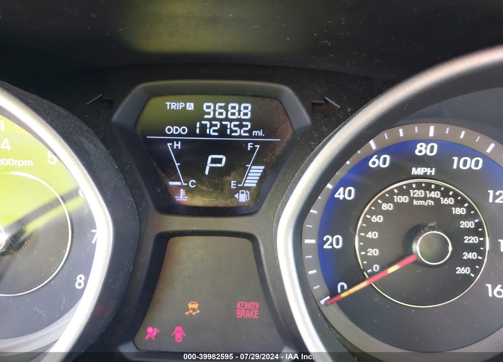 2011 HYUNDAI ELANTRA LIMITED (ULSAN PLANT) VIN: KMHDH4AE7BU116900