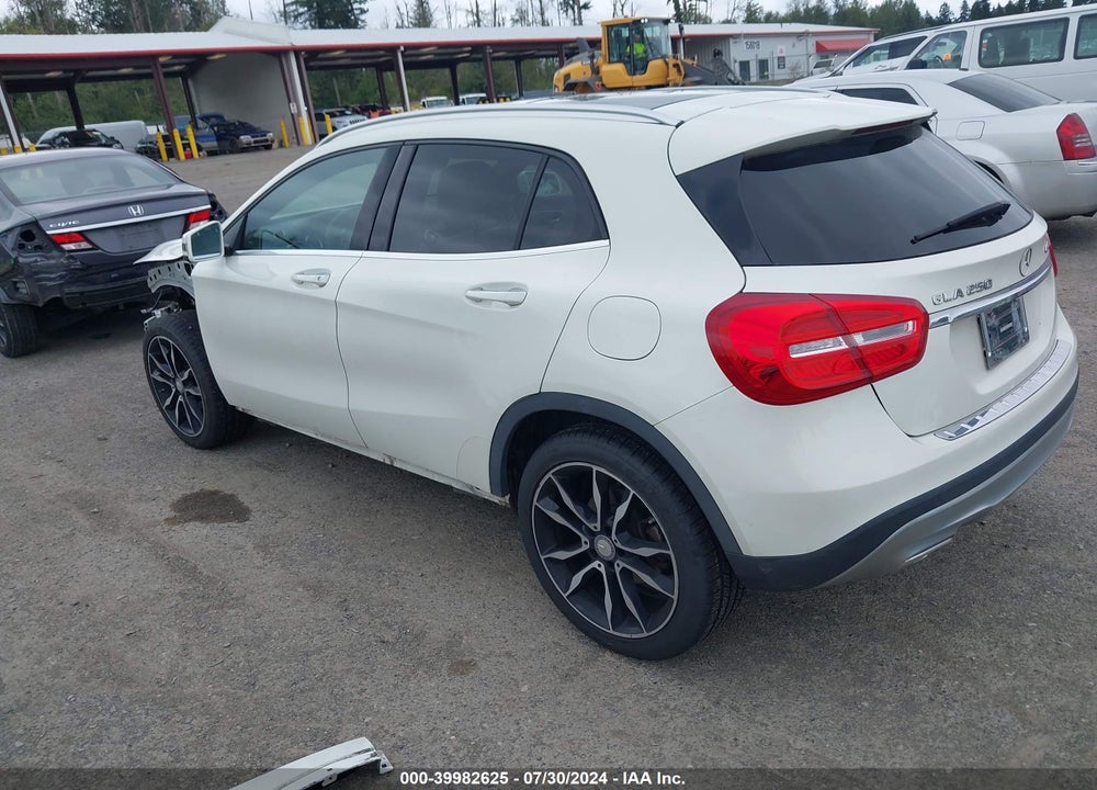 2017 MERCEDES-BENZ GLA 250 4MATIC VIN: WDCTG4GB8HJ285697