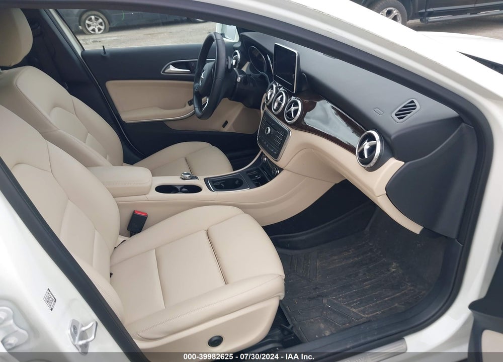 2017 MERCEDES-BENZ GLA 250 4MATIC VIN: WDCTG4GB8HJ285697