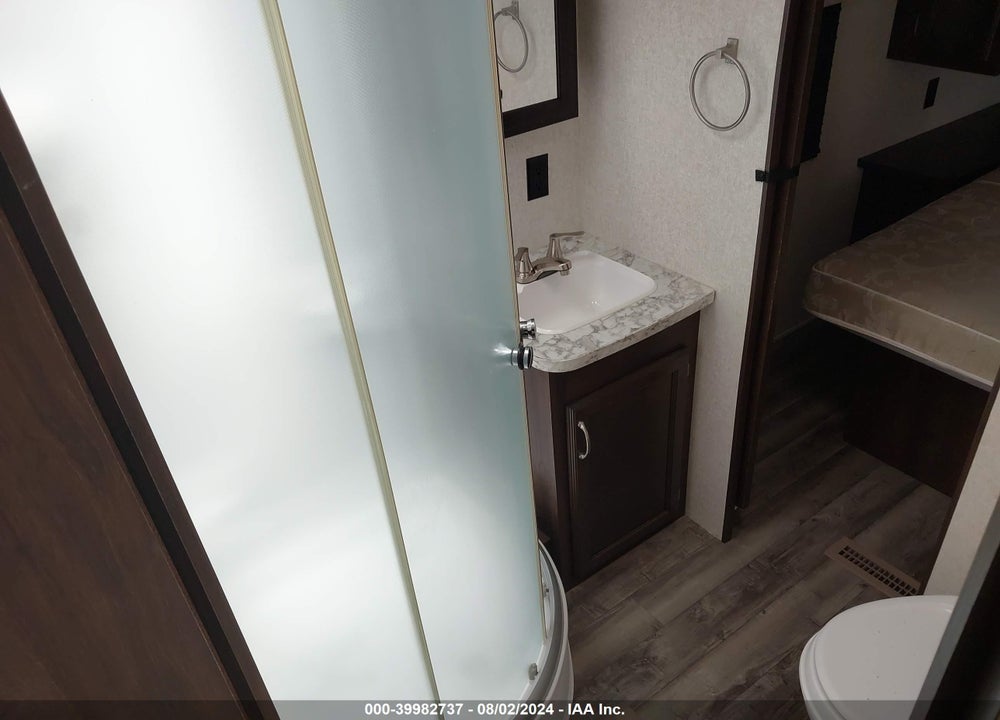 2018 JAYCO JAY FLIGHT SLX SERIE VIN: 1UJBJ0BN5J17U0248