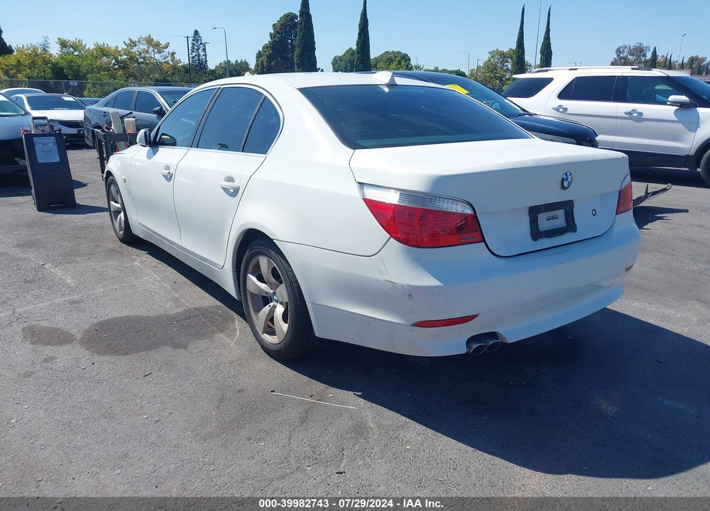 2006 BMW 525I VIN: WBANE53516CK82326