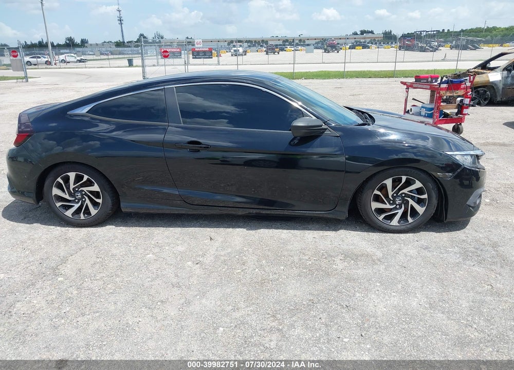 2018 HONDA CIVIC LX VIN: 2HGFC4B5XJH306204