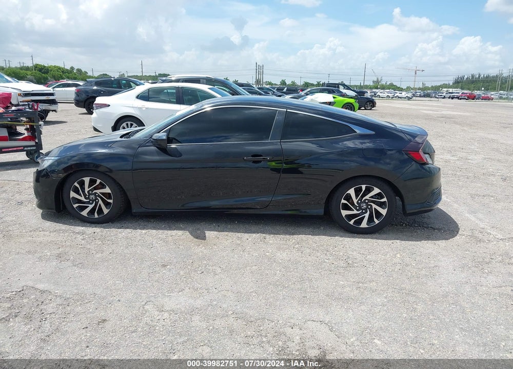 2018 HONDA CIVIC LX VIN: 2HGFC4B5XJH306204
