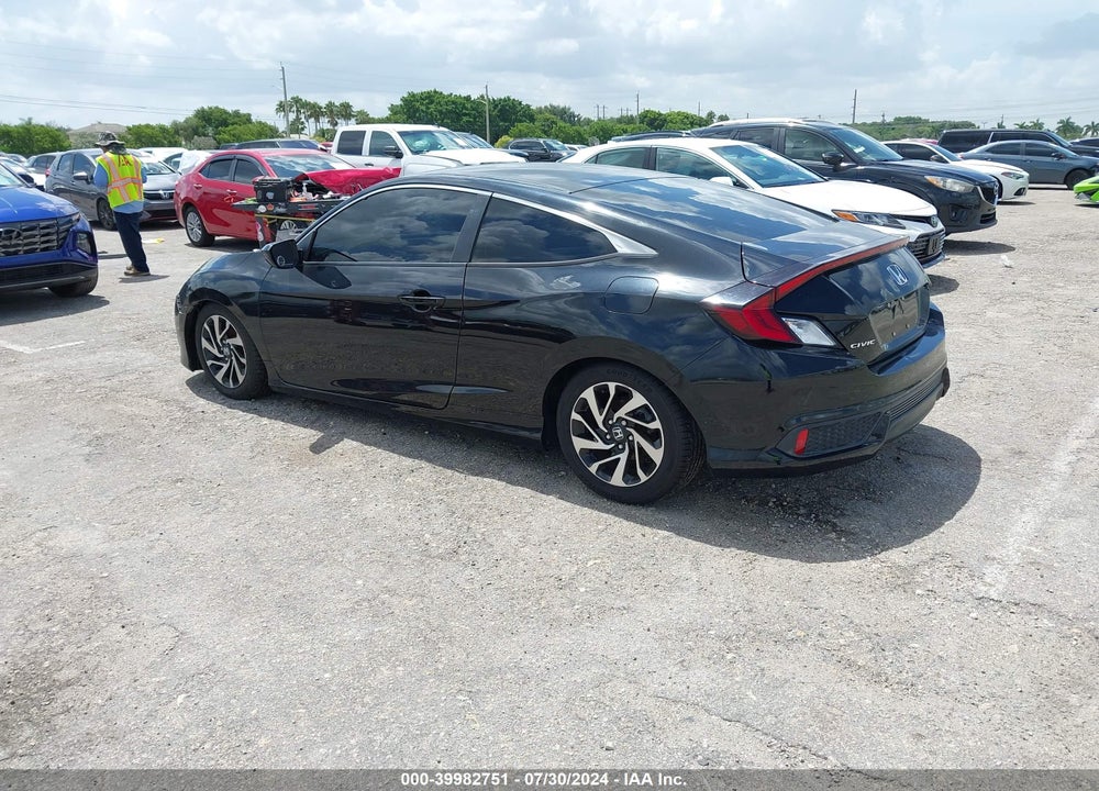 2018 HONDA CIVIC LX VIN: 2HGFC4B5XJH306204