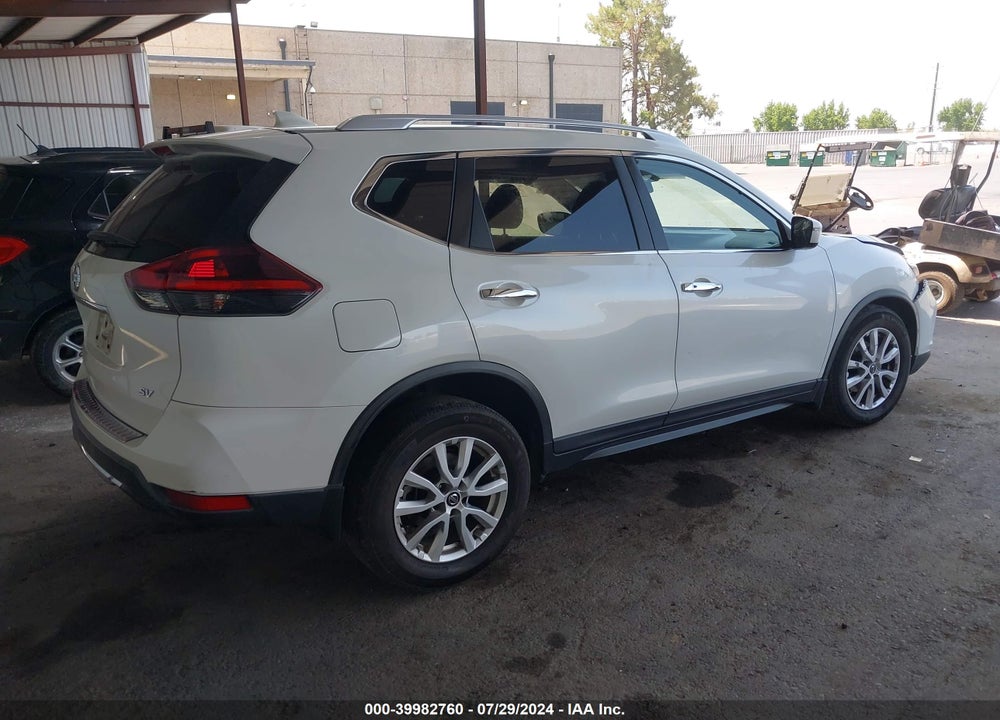 2018 NISSAN ROGUE SV VIN: KNMAT2MT1JP611871