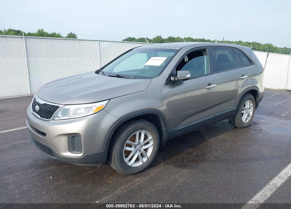2014 KIA SORENTO LX VIN: 5XYKT3A67EG445826