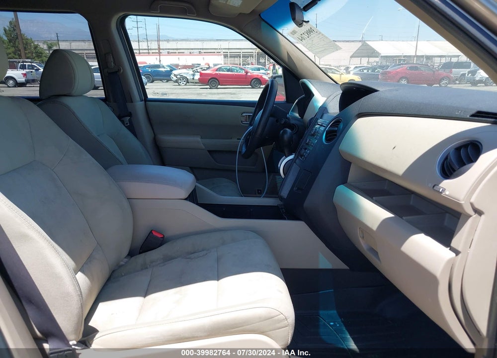 2009 HONDA PILOT LX VIN: 5FNYF48229B042442